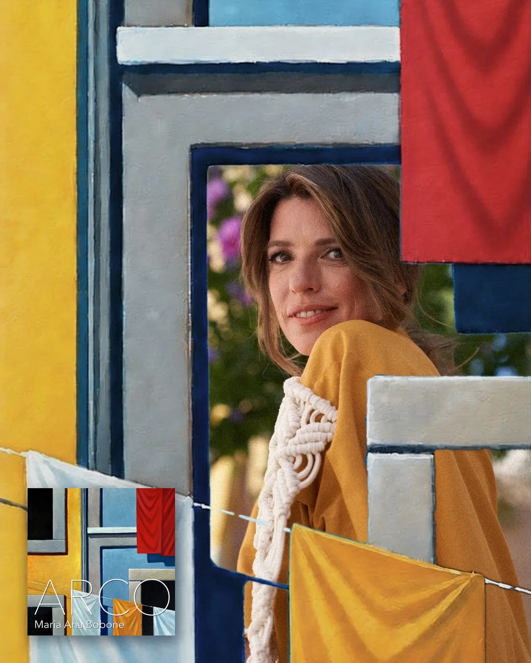 Maria Ana Bobone dentro do quadro da capa de ARCO, com a capa do disco